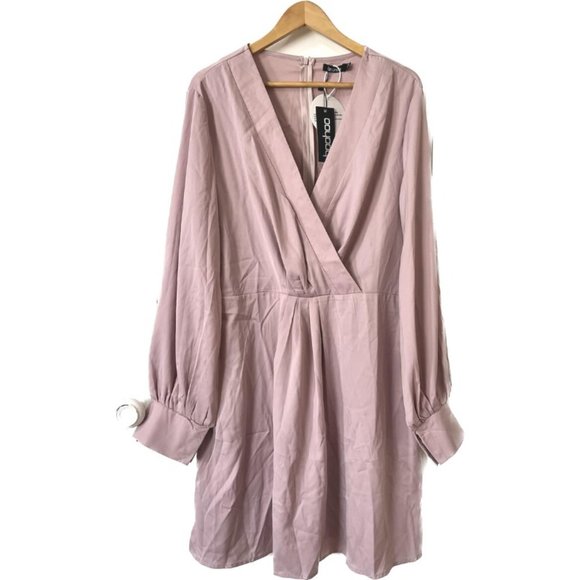 NWT Boohoo Balloon Sleeve Skater Dress - Picture 3 of 4